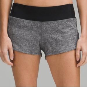 Lululemon speed up low rise 2.5” short